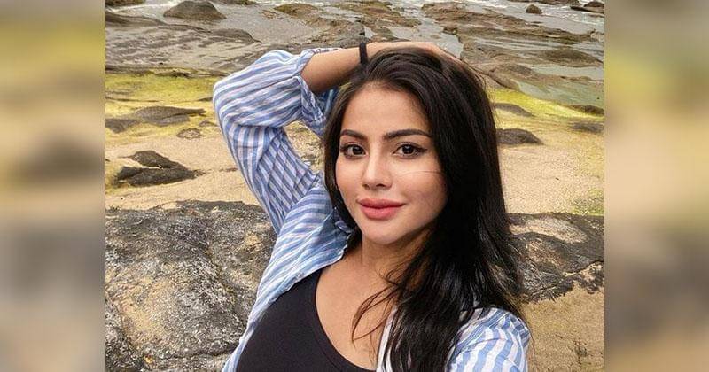 Instagram.com/erni_tisya